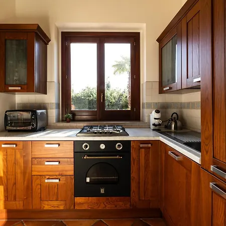 Scilla - Luxury, Pool & Garden Villa Plaia Grande