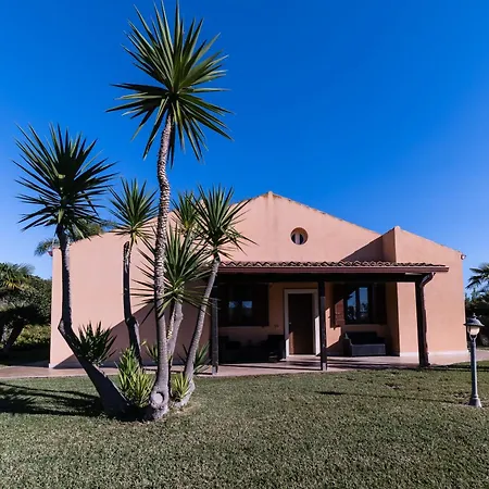 Scilla - Pool & Garden Villa