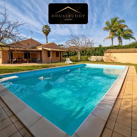 Villa Scilla - Luxury, Pool & Garden Plaia Grande